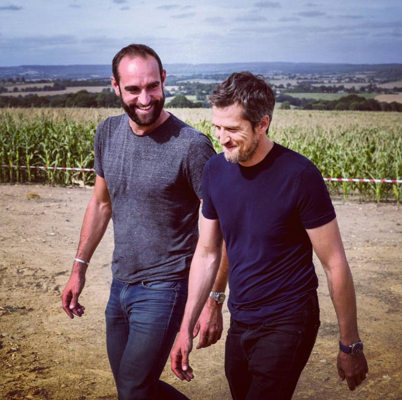 Известные французские режиссер и актер, выходцы из села, открыли свой сельхозканал во Франции
