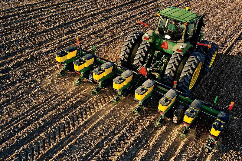 Президент поручил держать под контролем посевную кампанию 