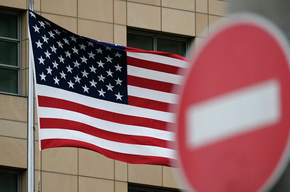 США не ослабят санкции ради вывоза украинского зерна