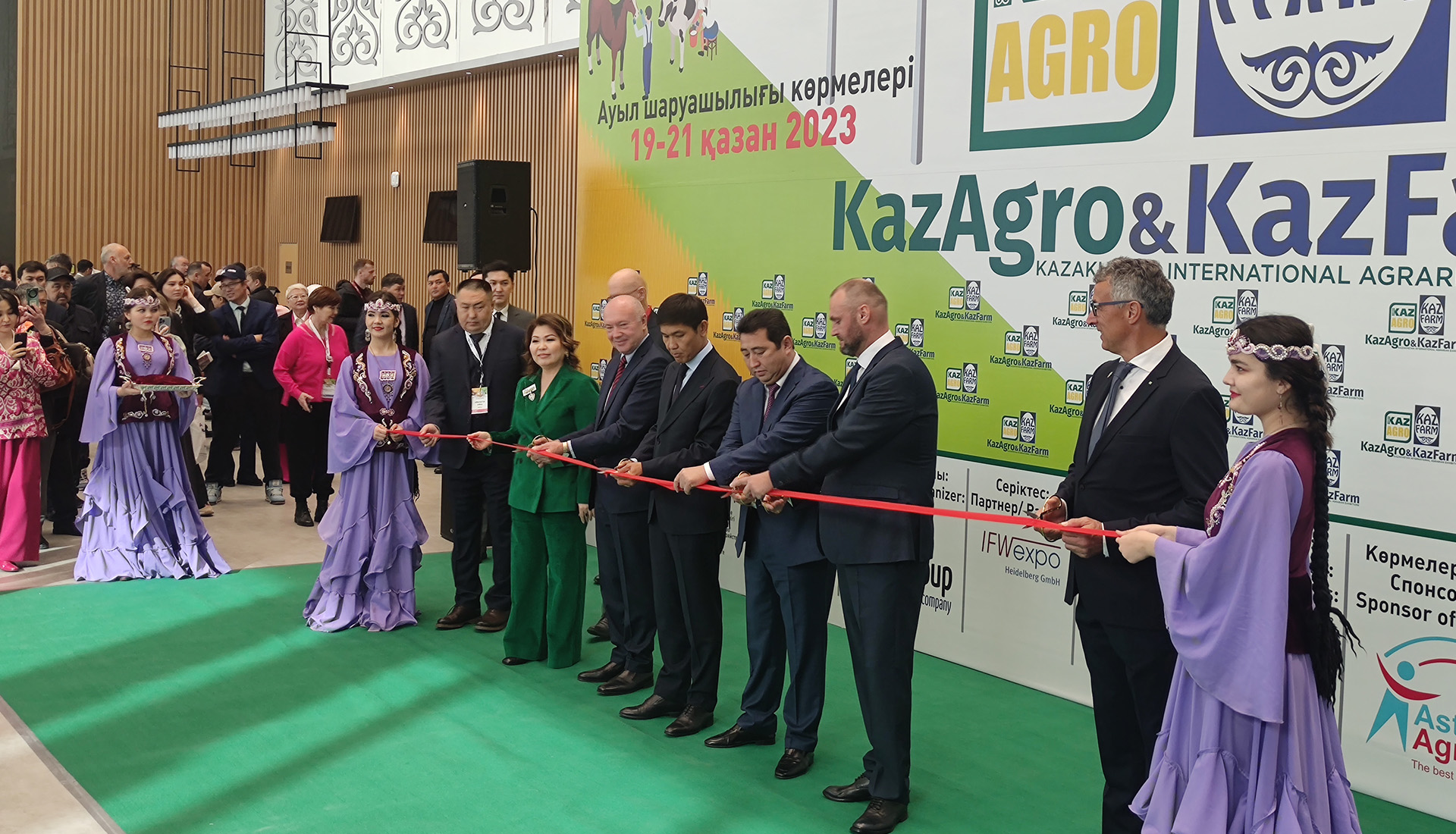 Выставки KazAgro/KazFarm-2023 стартовали в столице