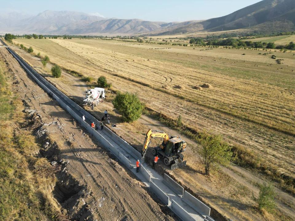 Более 42 км водных каналов забетонировали в Туркестанской области