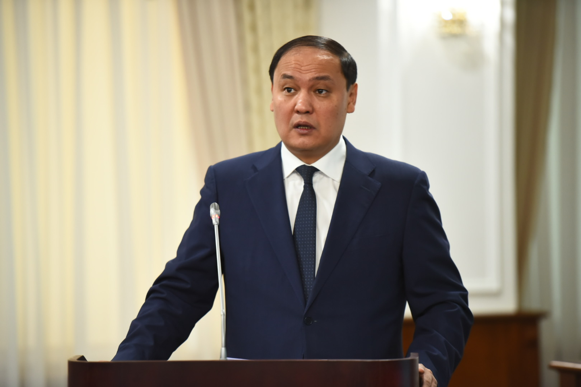 Қарашөкеев: агроөнеркәсіп саласындағы ғылыми зерттеулерді уақытылы қаржыландырамыз
