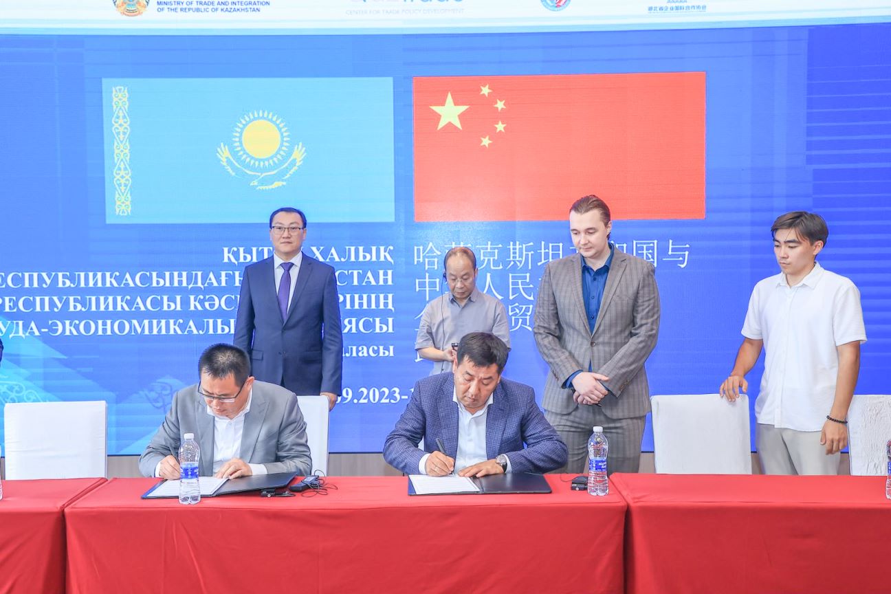 Новые контракты: Китай закупит казахстанские продукты на $28 млн