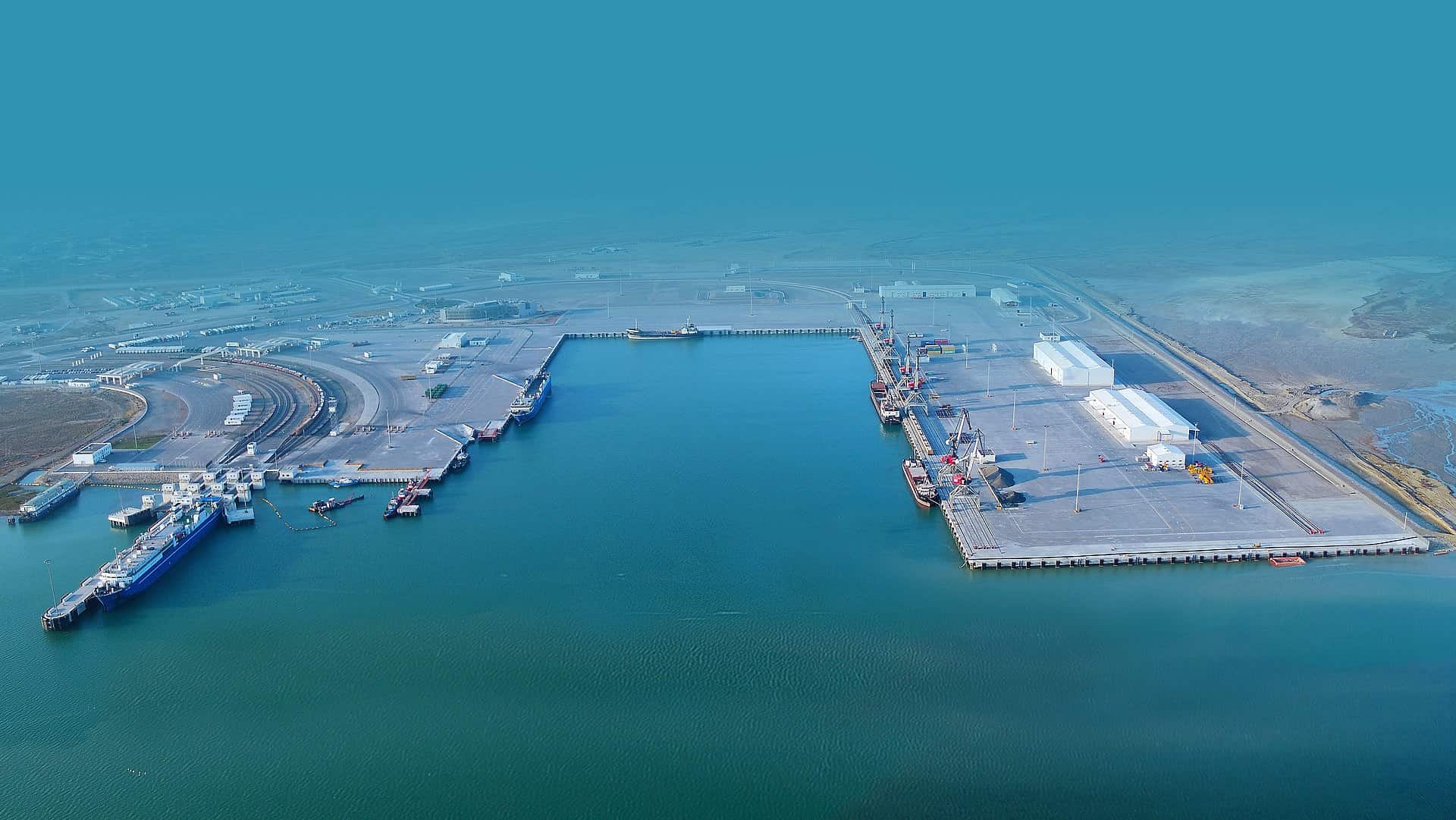 Терминал для зерна из Казахстана построят в порту Баку